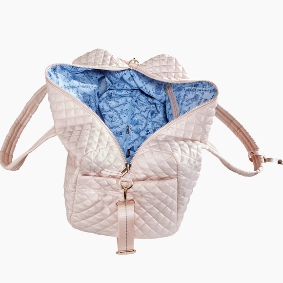 Oliver Thomas 24 + 7 Weekender Duffle - Petal Pnk - Picture 3 of 6